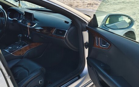 Audi A7, 2011 год, 1 980 000 рублей, 12 фотография