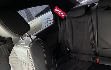 Audi A4, 2017 год, 2 460 000 рублей, 15 фотография