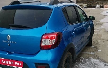 Renault Sandero II рестайлинг, 2017 год, 825 000 рублей, 2 фотография