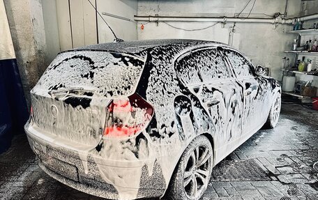 BMW 1 серия, 2006 год, 900 000 рублей, 2 фотография