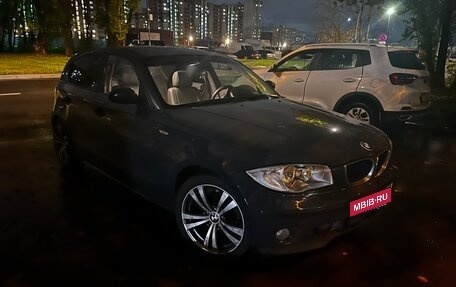 BMW 1 серия, 2006 год, 900 000 рублей, 3 фотография