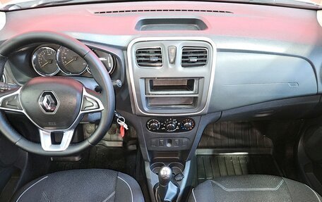Renault Logan II, 2019 год, 750 000 рублей, 9 фотография