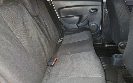 Renault Logan II, 2019 год, 750 000 рублей, 12 фотография