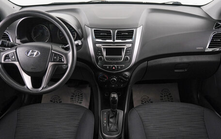 Hyundai Solaris II рестайлинг, 2015 год, 999 000 рублей, 11 фотография