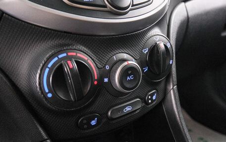 Hyundai Solaris II рестайлинг, 2015 год, 999 000 рублей, 17 фотография