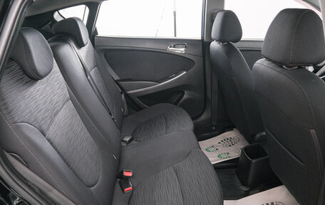 Hyundai Solaris II рестайлинг, 2015 год, 999 000 рублей, 22 фотография