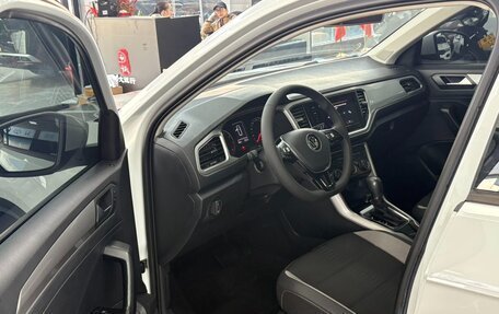 Volkswagen T-Roc I, 2022 год, 1 731 000 рублей, 7 фотография