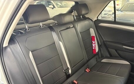 Volkswagen T-Roc I, 2022 год, 1 731 000 рублей, 16 фотография