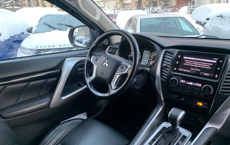 Mitsubishi Pajero Sport III рестайлинг, 2019 год, 3 249 000 рублей, 9 фотография