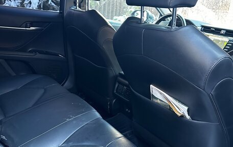 Toyota Camry, 2018 год, 500 000 рублей, 2 фотография