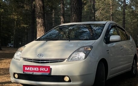 Toyota Prius, 2008 год, 890 000 рублей, 4 фотография