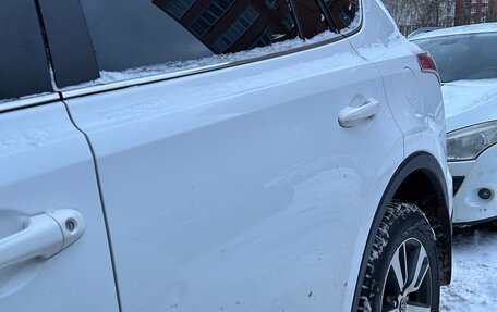 Toyota RAV4, 2017 год, 2 200 000 рублей, 16 фотография