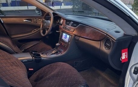 Mercedes-Benz CLS, 2005 год, 750 000 рублей, 6 фотография