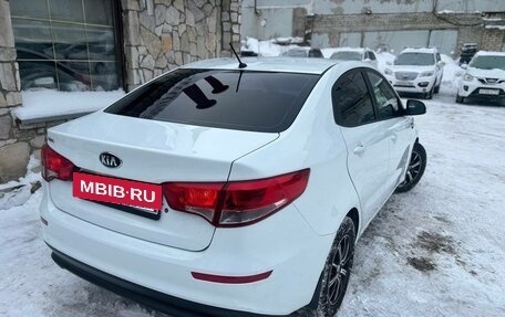 KIA Rio III рестайлинг, 2016 год, 940 000 рублей, 4 фотография