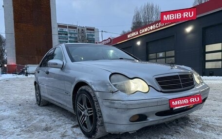 Mercedes-Benz C-Класс, 2000 год, 320 000 рублей, 3 фотография