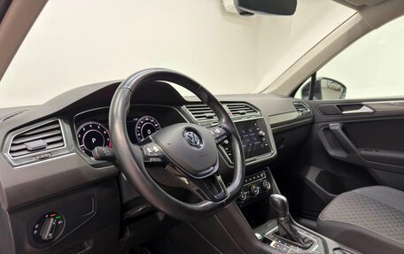 Volkswagen Tiguan II, 2018 год, 2 470 000 рублей, 10 фотография