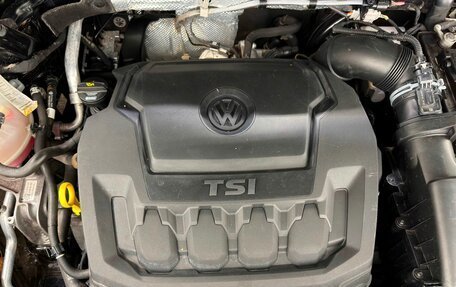 Volkswagen Tiguan II, 2018 год, 2 470 000 рублей, 17 фотография