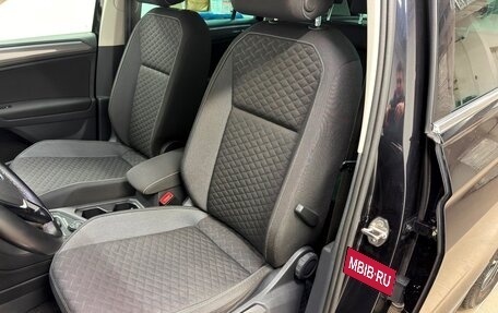 Volkswagen Tiguan II, 2018 год, 2 470 000 рублей, 15 фотография