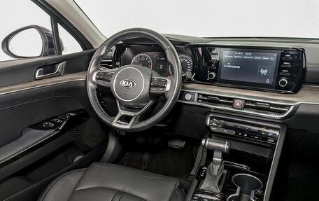 KIA K5, 2020 год, 2 550 000 рублей, 27 фотография