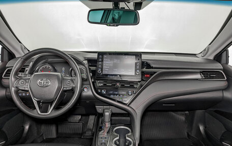 Toyota Camry, 2022 год, 4 300 000 рублей, 14 фотография