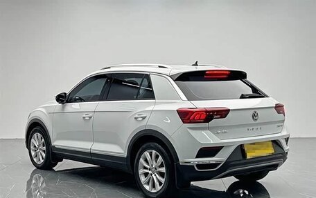 Volkswagen T-Roc I, 2022 год, 1 790 000 рублей, 7 фотография