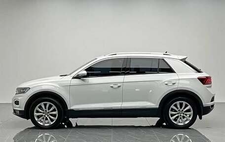 Volkswagen T-Roc I, 2022 год, 1 790 000 рублей, 8 фотография