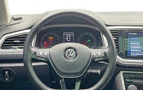 Volkswagen T-Roc I, 2022 год, 1 790 000 рублей, 12 фотография