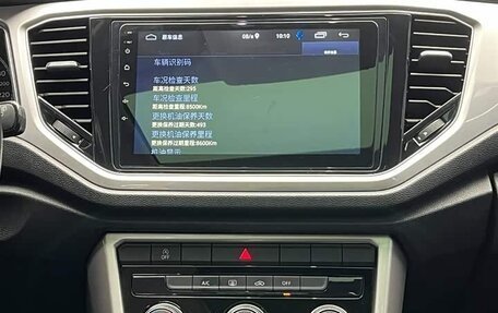 Volkswagen T-Roc I, 2022 год, 1 790 000 рублей, 13 фотография