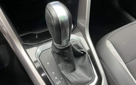 Volkswagen T-Roc I, 2022 год, 1 790 000 рублей, 16 фотография