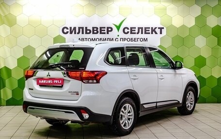 Mitsubishi Outlander III рестайлинг 3, 2019 год, 2 599 000 рублей, 2 фотография