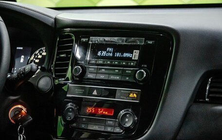 Mitsubishi Outlander III рестайлинг 3, 2019 год, 2 599 000 рублей, 23 фотография