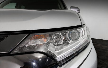 Mitsubishi Outlander III рестайлинг 3, 2022 год, 3 030 000 рублей, 18 фотография