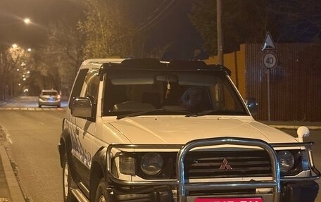 Mitsubishi Pajero III рестайлинг, 1994 год, 560 000 рублей, 1 фотография