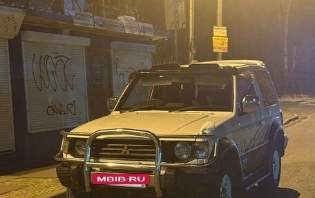 Mitsubishi Pajero III рестайлинг, 1994 год, 560 000 рублей, 2 фотография