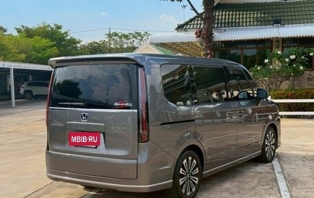 Honda Stepwgn, 2023 год, 2 600 000 рублей, 5 фотография