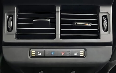 Land Rover Range Rover Evoque II, 2025 год, 6 815 000 рублей, 15 фотография