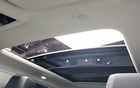 Land Rover Range Rover Evoque II, 2025 год, 6 815 000 рублей, 12 фотография