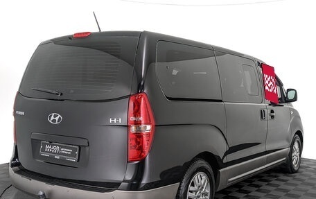 Hyundai H-1 II рестайлинг, 2016 год, 2 445 000 рублей, 5 фотография