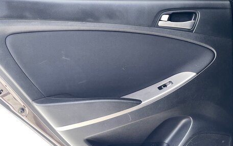 Hyundai Solaris II рестайлинг, 2016 год, 1 049 000 рублей, 18 фотография