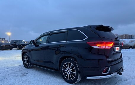 Toyota Highlander III, 2016 год, 3 500 000 рублей, 23 фотография