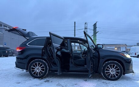 Toyota Highlander III, 2016 год, 3 500 000 рублей, 30 фотография