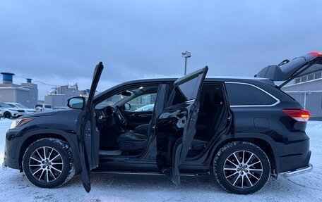 Toyota Highlander III, 2016 год, 3 500 000 рублей, 29 фотография