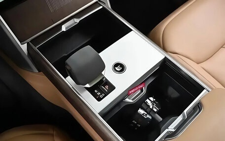 Land Rover Range Rover IV рестайлинг, 2024 год, 23 477 000 рублей, 10 фотография