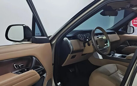 Land Rover Range Rover IV рестайлинг, 2024 год, 23 600 000 рублей, 3 фотография