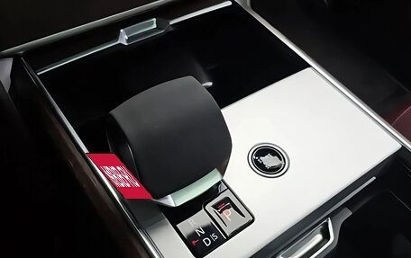 Land Rover Range Rover IV рестайлинг, 2024 год, 23 600 000 рублей, 7 фотография