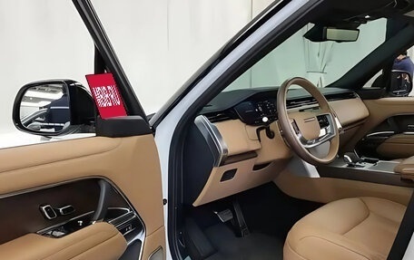 Land Rover Range Rover IV рестайлинг, 2024 год, 23 600 000 рублей, 3 фотография