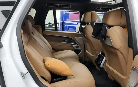 Land Rover Range Rover IV рестайлинг, 2024 год, 23 600 000 рублей, 14 фотография