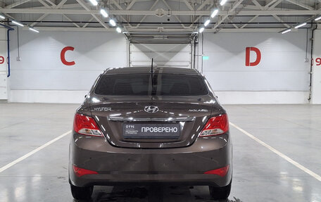 Hyundai Solaris II рестайлинг, 2015 год, 890 000 рублей, 10 фотография