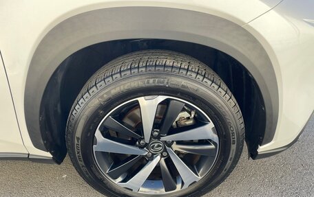 Lexus NX I, 2021 год, 4 100 000 рублей, 6 фотография