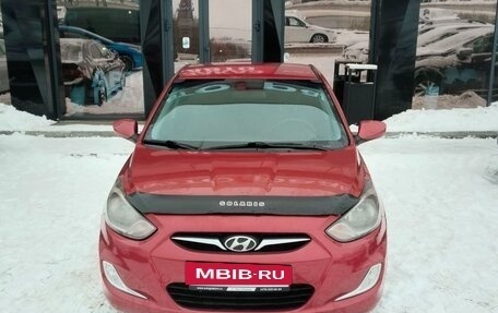 Hyundai Solaris II рестайлинг, 2012 год, 720 000 рублей, 2 фотография